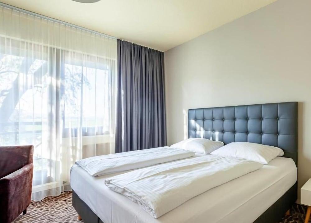 Doblergreen Hotel Stuttgart-Gerlingen Exteriör bild